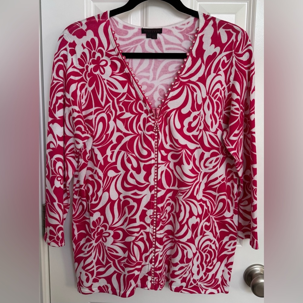 Elegant Pink and White Floral Cardigan